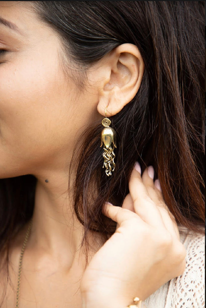 Tulip drop earrings.
