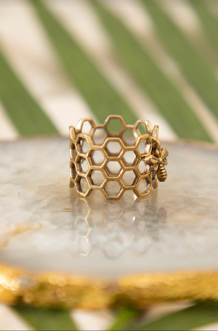 Honey comb ring.