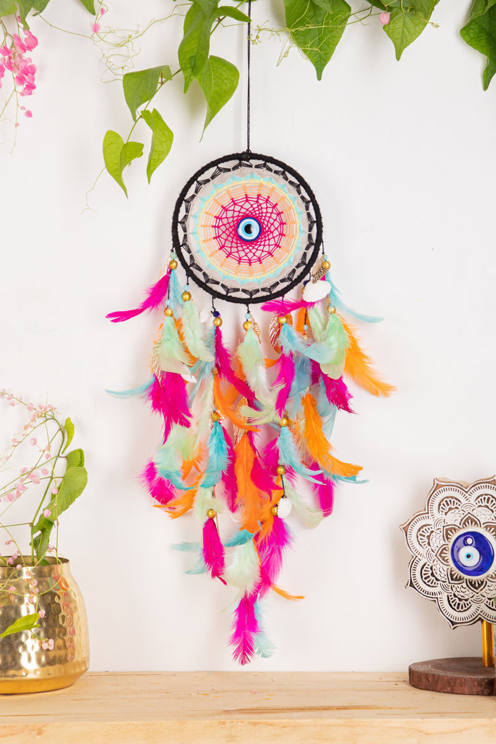 Retro love dreamcatcher