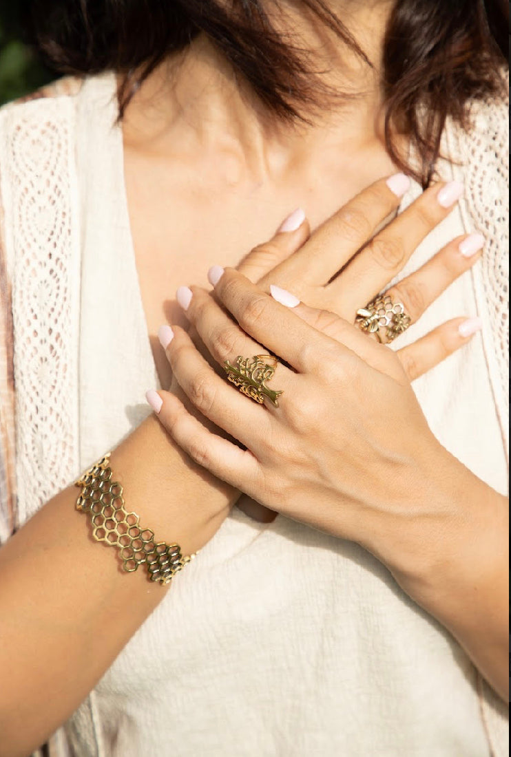Honey comb bangle