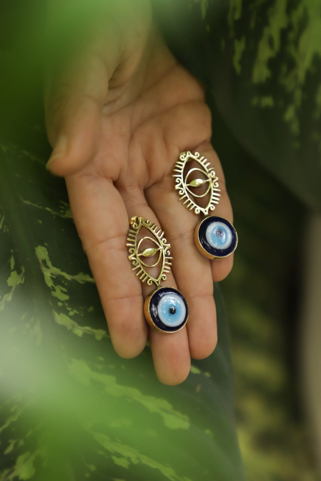 The Divine eye