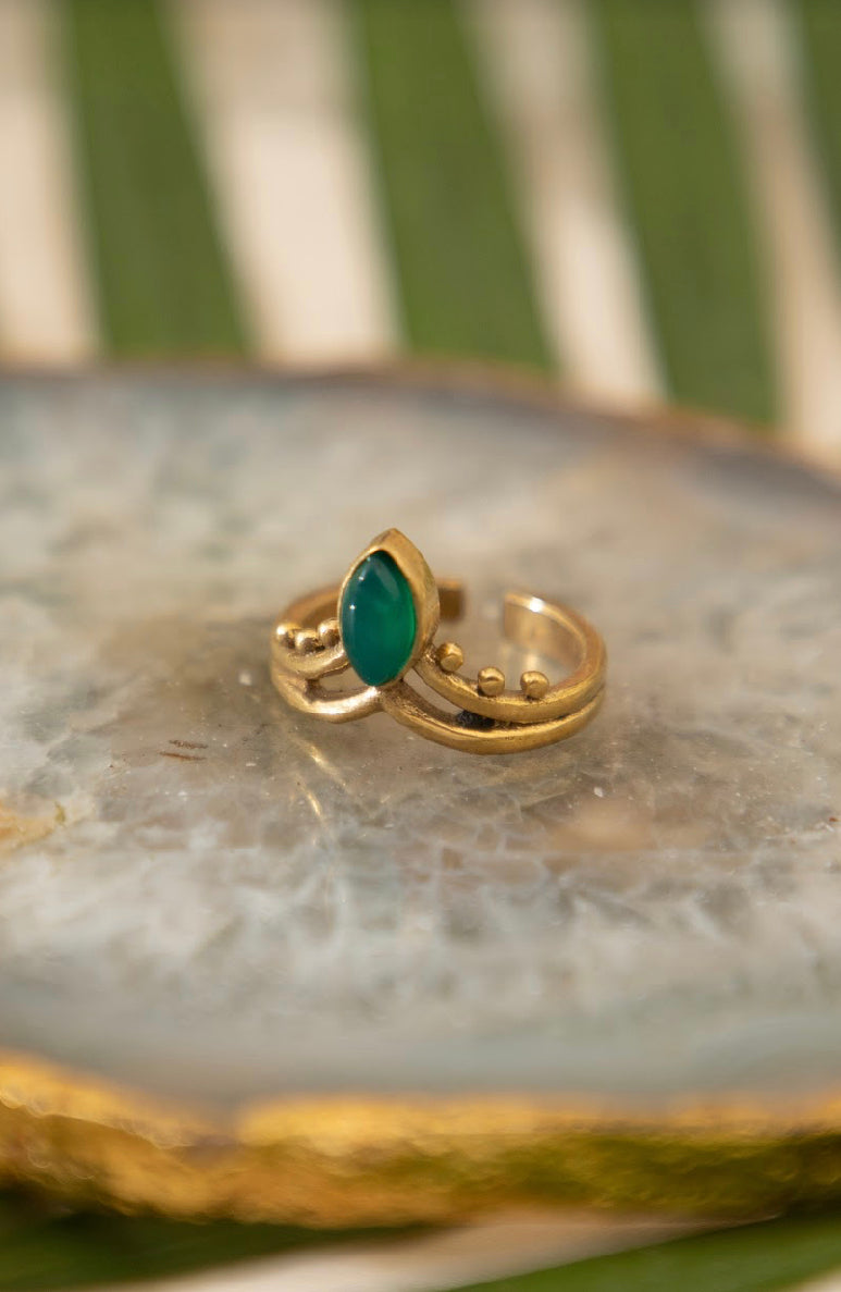 Vanki Ring with green onyx. Adjustable. Size 5-7