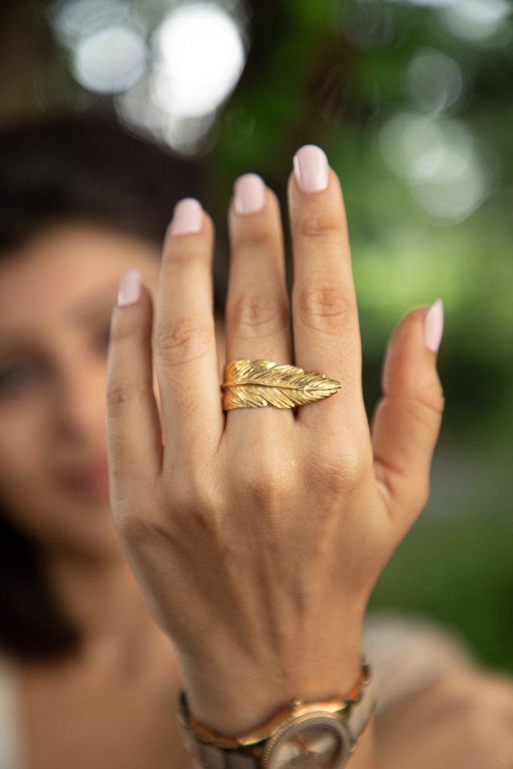 Feather wrap adjustable ring